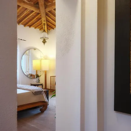 Casal Di Peppe Bed & Breakfast 5*
