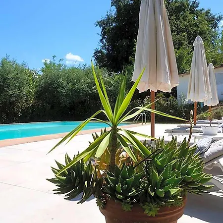 Bed & Breakfast Casal Di Peppe 4*